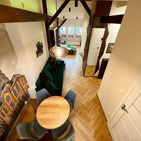 Long Attic Studio Poznań Buitenkant foto