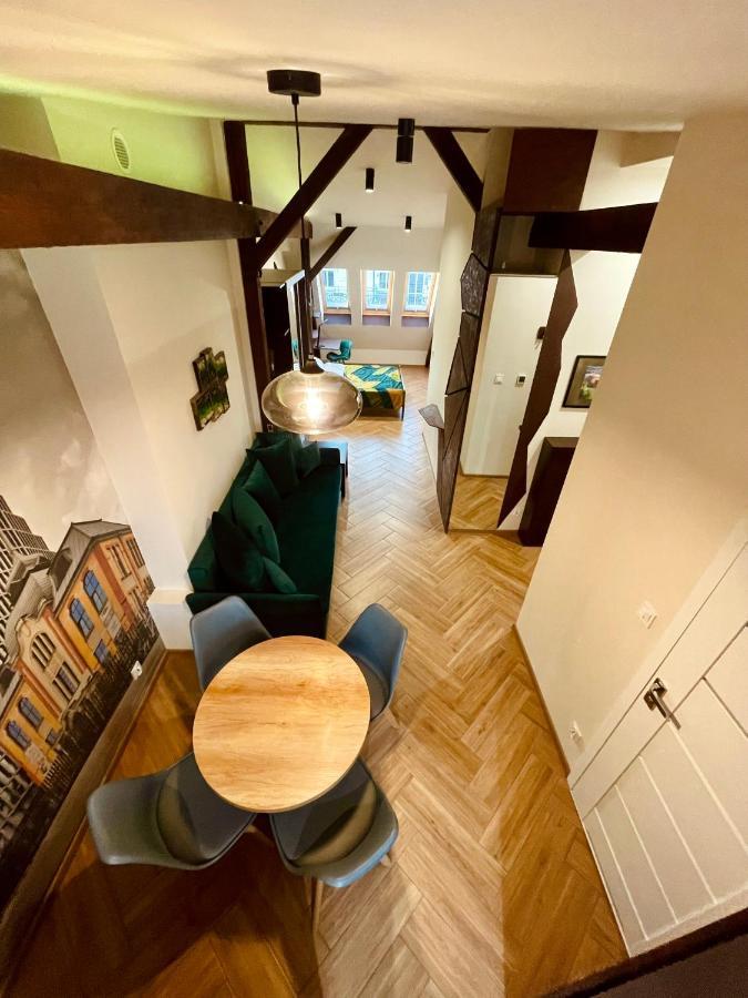 Long Attic Studio Poznań Buitenkant foto